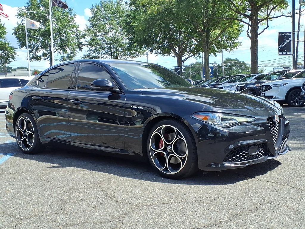 2022 Alfa Romeo Giulia Veloce