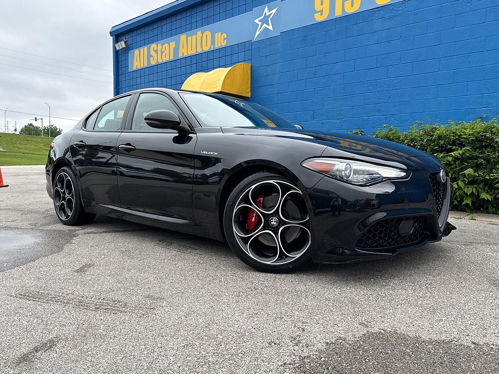 2023 Alfa Romeo Giulia Veloce