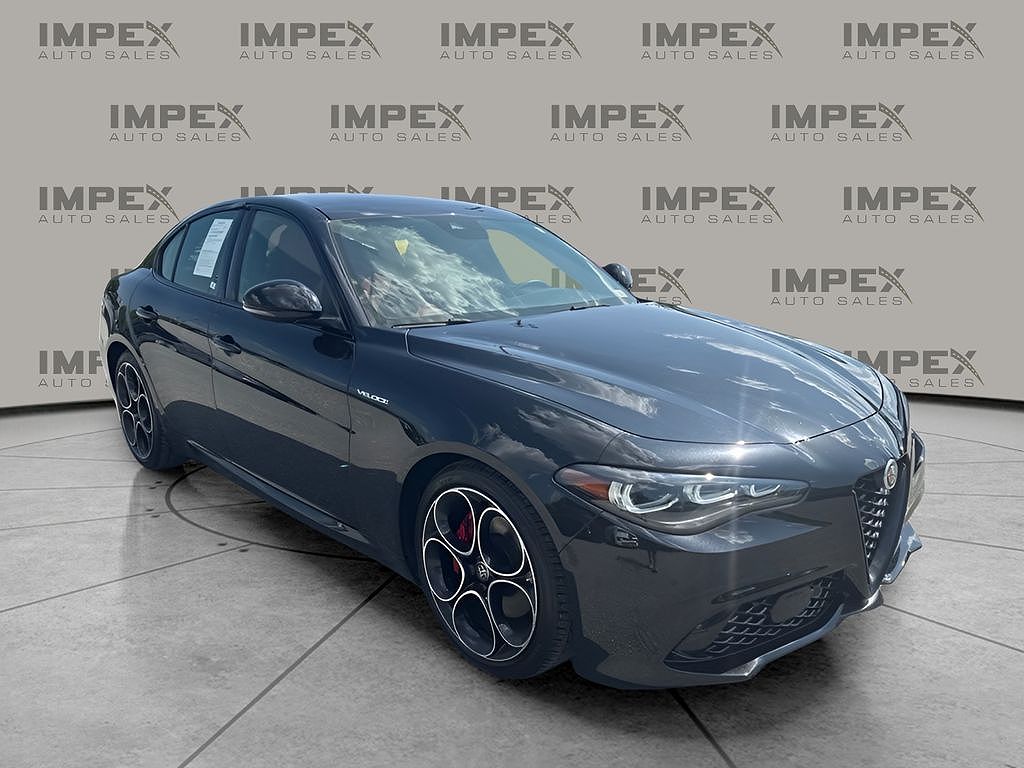 2024 Alfa Romeo Giulia Veloce