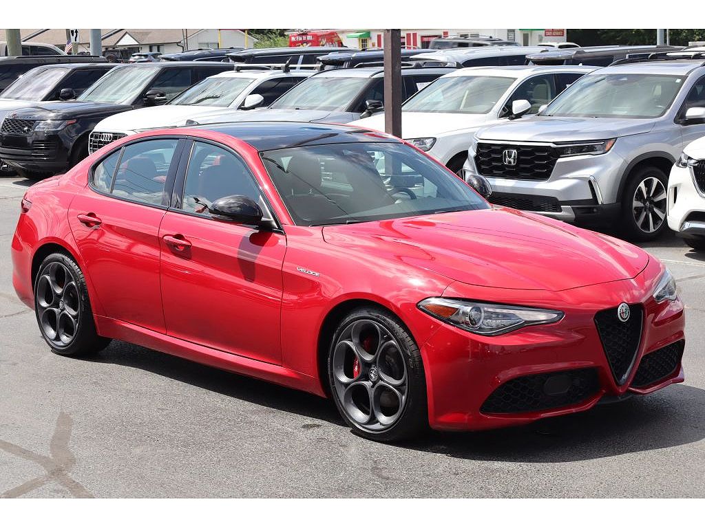 2022 Alfa Romeo Giulia Veloce