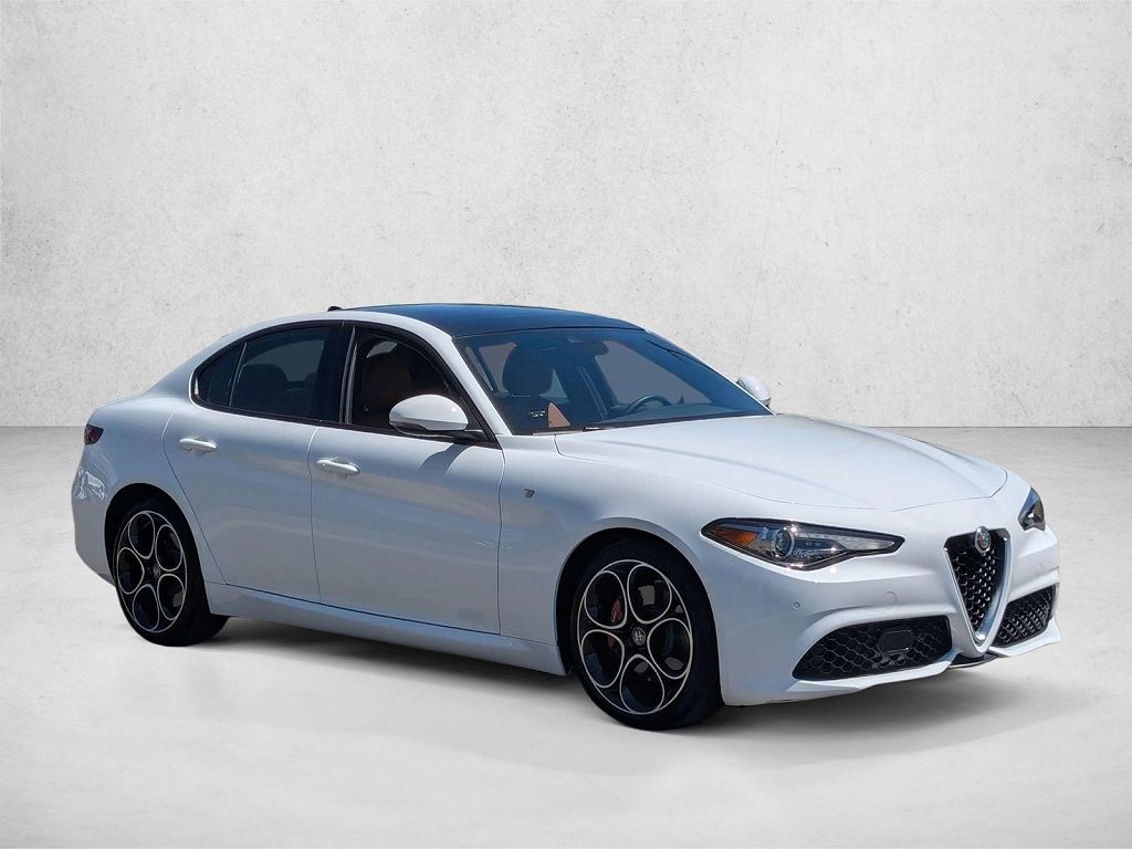 2022 Alfa Romeo Giulia Ti