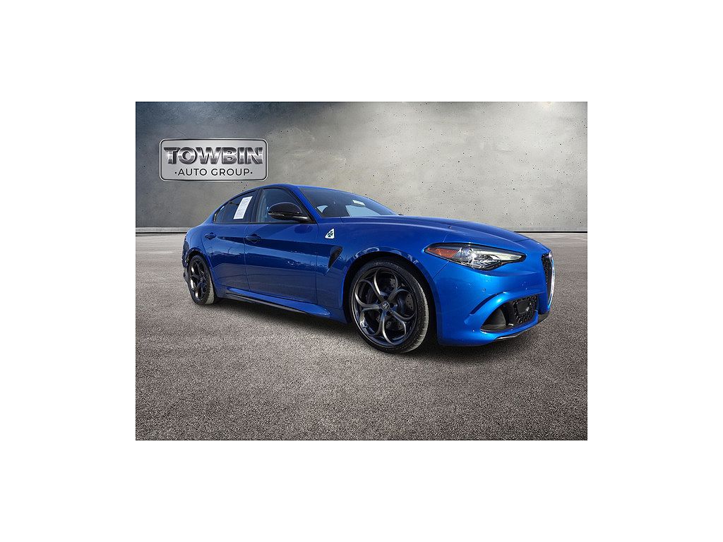 2022 Alfa Romeo Giulia - 24