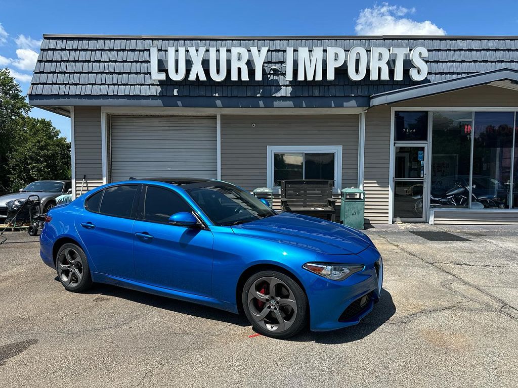 2019 Alfa Romeo Giulia Sport