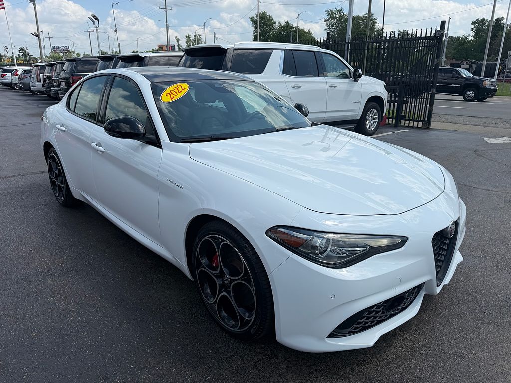 2022 Alfa Romeo Giulia Veloce