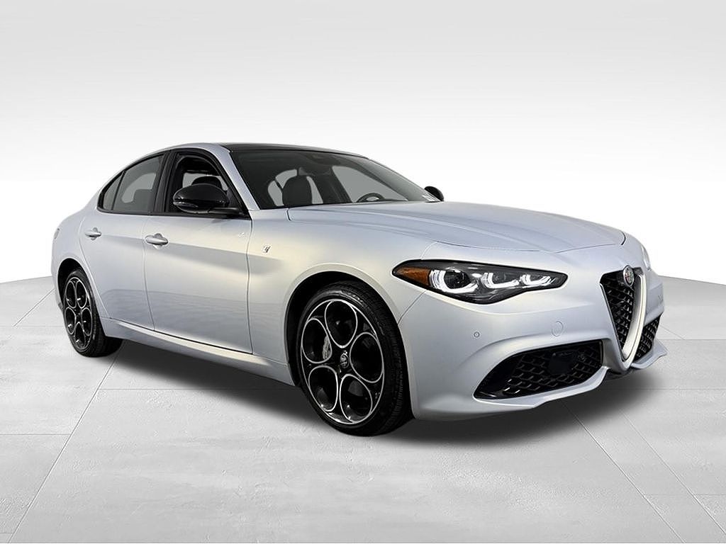 2024 Alfa Romeo Giulia Ti