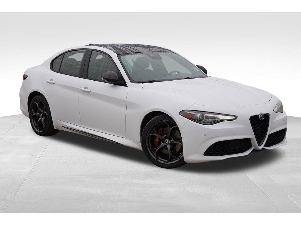 2020 Alfa Romeo Giulia Ti Sport Carbon