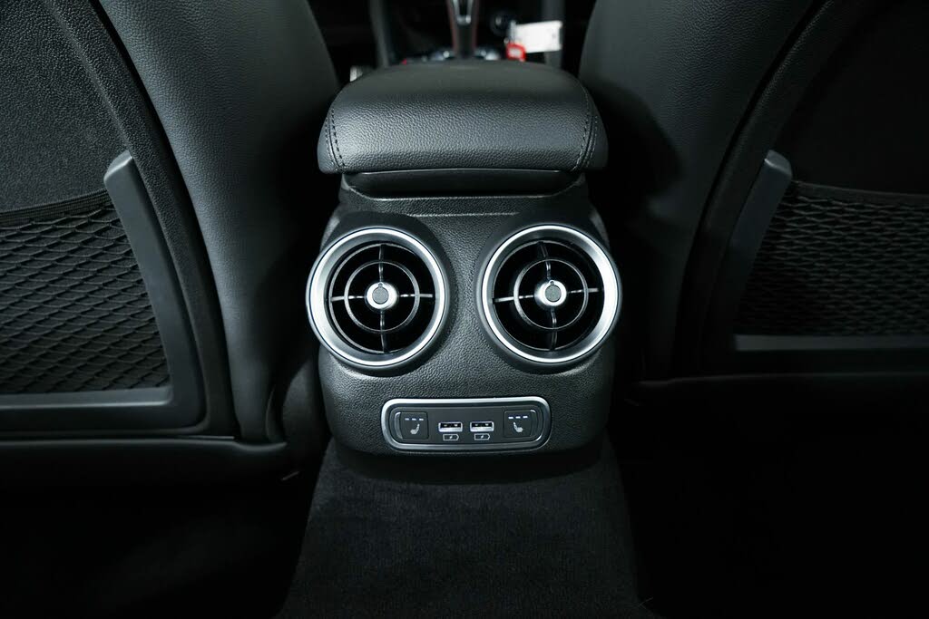 2023 Alfa Romeo Giulia - 32