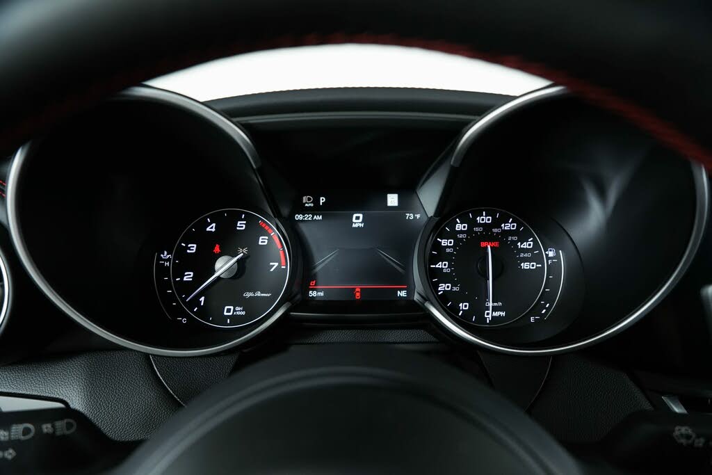 Vehicle Image 34 of 52 for 2023 Alfa Romeo Giulia