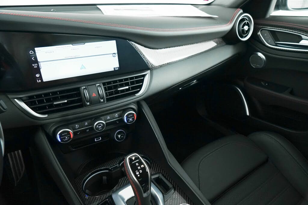 2023 Alfa Romeo Giulia - 39