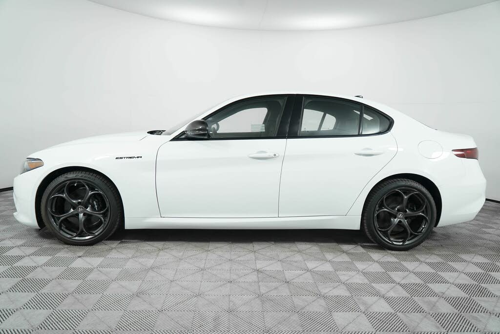 2023 Alfa Romeo Giulia - 4