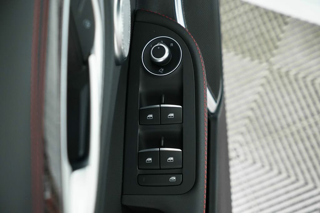Vehicle Image 44 of 52 for 2023 Alfa Romeo Giulia