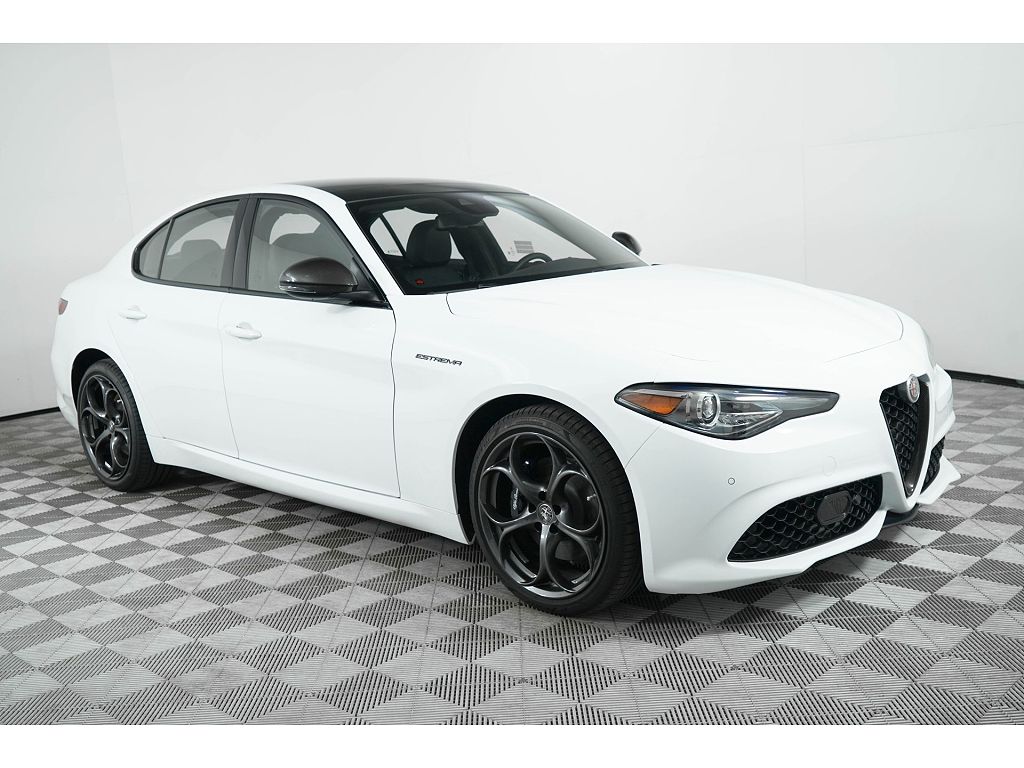 2023 Alfa Romeo Giulia - 51