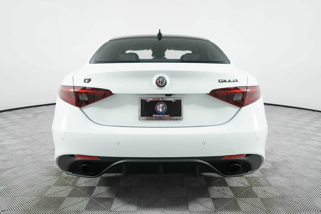 2023 Alfa Romeo Giulia - 6