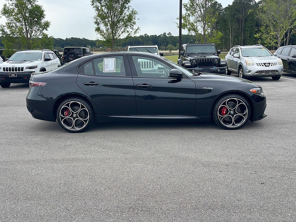 2024 Alfa Romeo Giulia Veloce