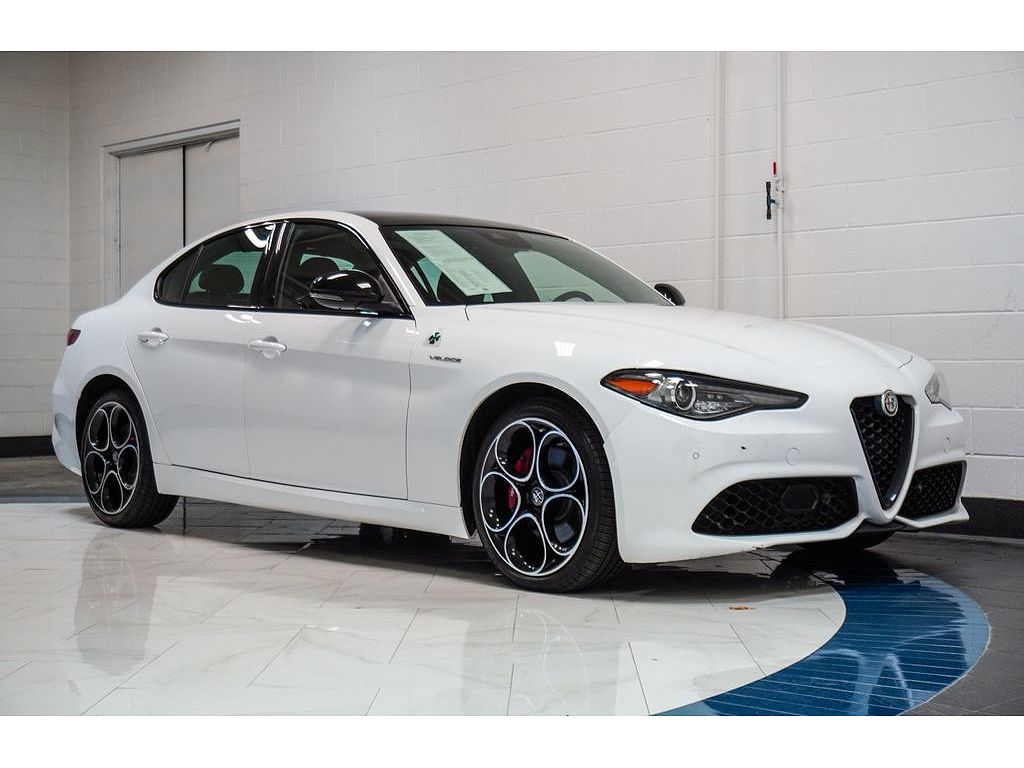 2022 Alfa Romeo Giulia Veloce