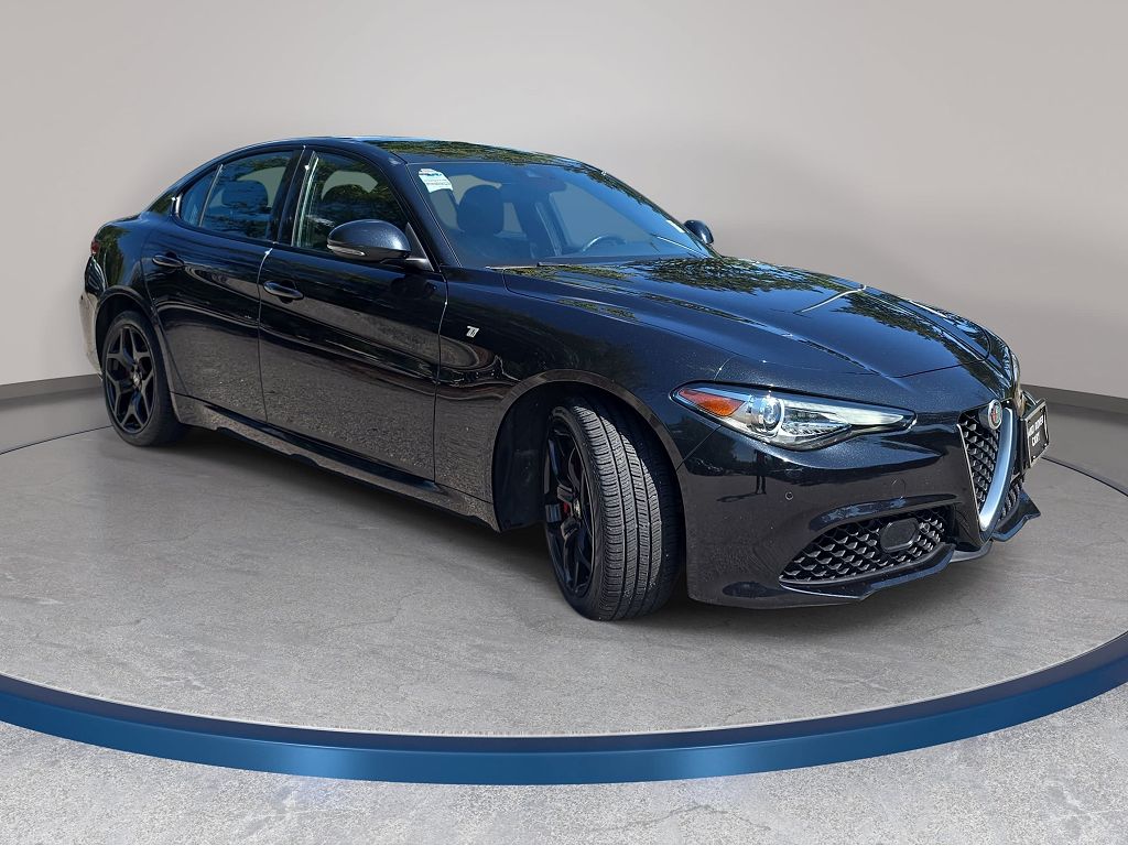2022 Alfa Romeo Giulia Ti