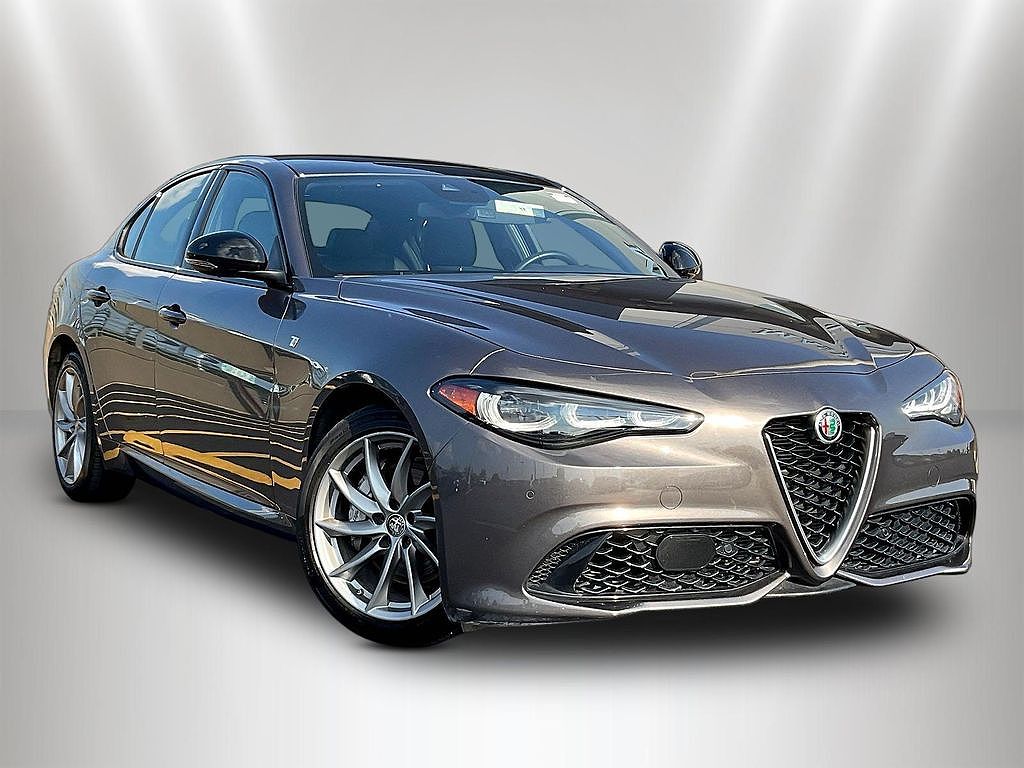 2024 Alfa Romeo Giulia Ti