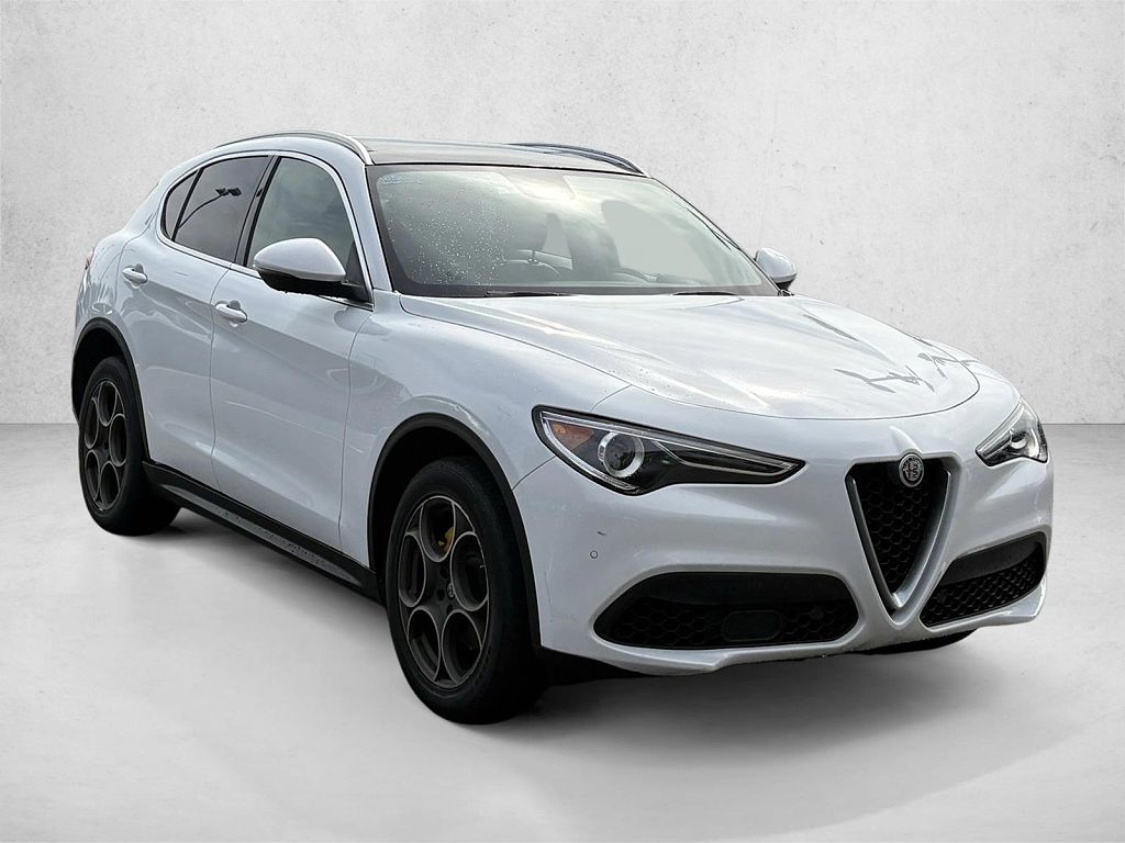 2018 Alfa Romeo Stelvio Ti