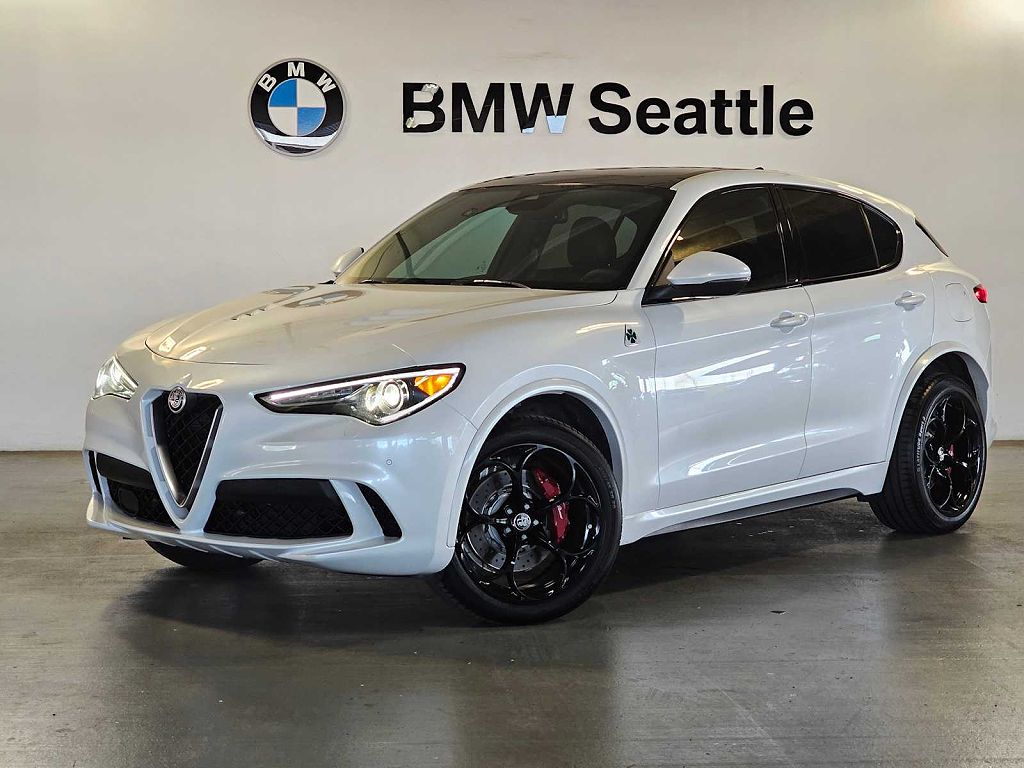 2018 Alfa Romeo Stelvio Quadrifoglio