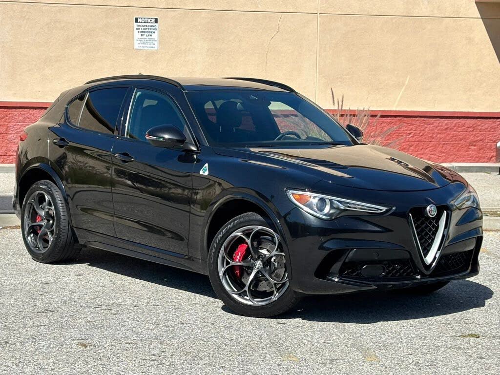 2018 Alfa Romeo Stelvio Quadrifoglio