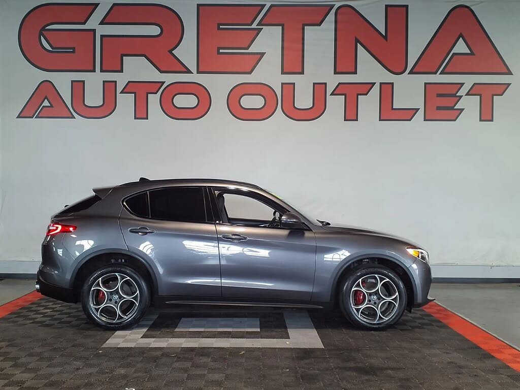 2018 Alfa Romeo Stelvio Sport