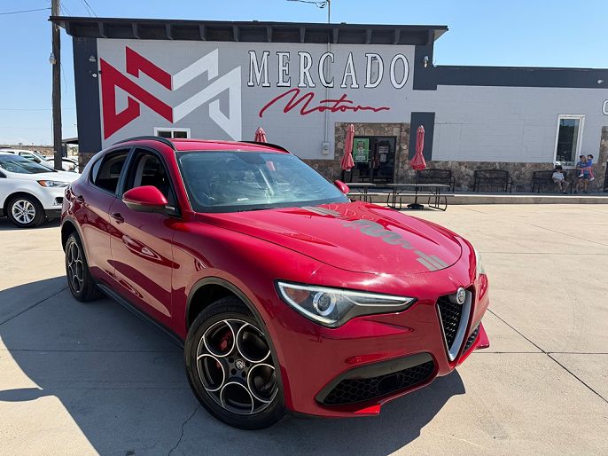 2018 Alfa Romeo Stelvio Sport