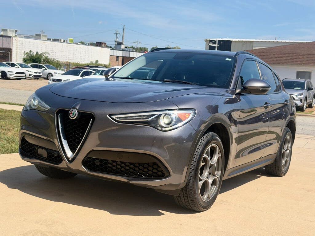 2018 Alfa Romeo Stelvio Sport