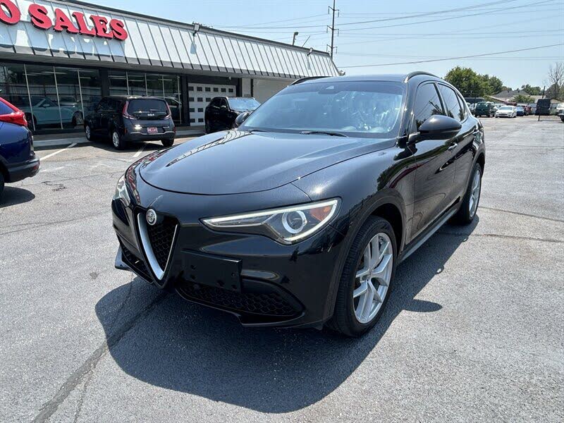 2018 Alfa Romeo Stelvio Sport