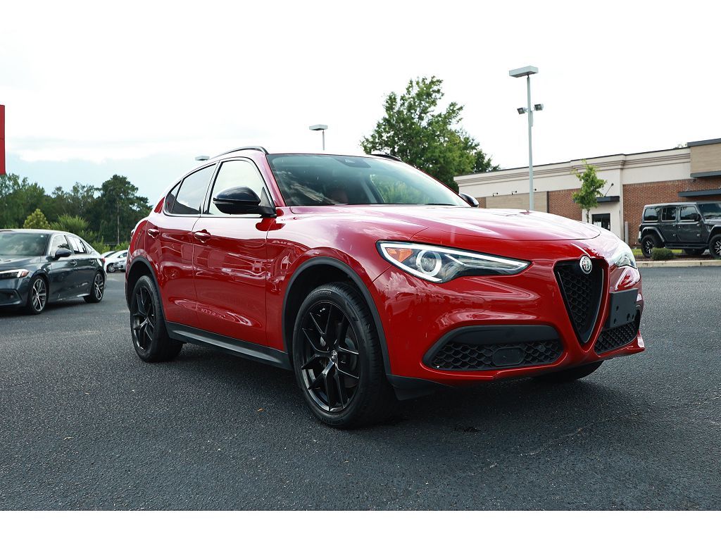 2021 Alfa Romeo Stelvio Sprint