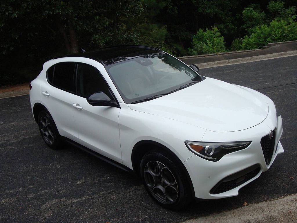2021 Alfa Romeo Stelvio Sprint