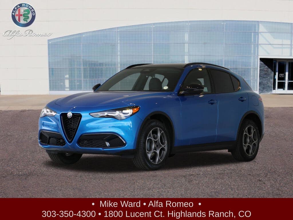 2025 Alfa Romeo Stelvio Intensa