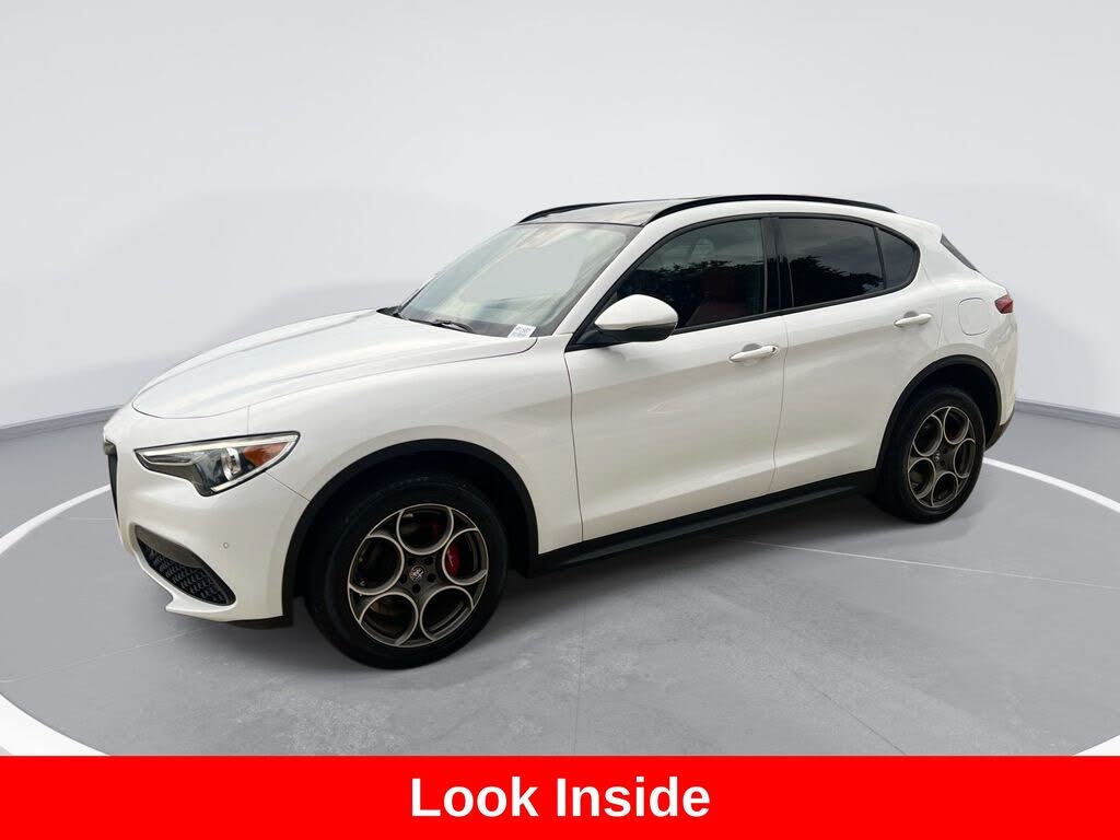 2023 Alfa Romeo Stelvio Sprint