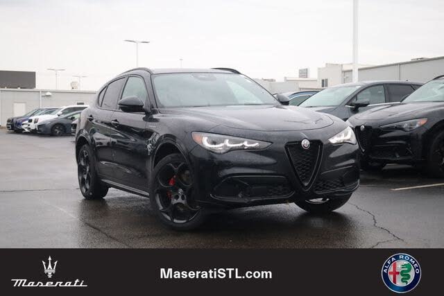 2025 Alfa Romeo Stelvio Intensa