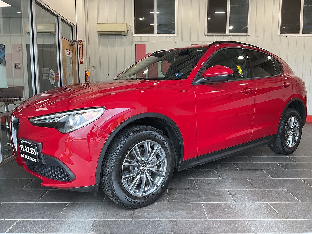 2022 Alfa Romeo Stelvio Sprint