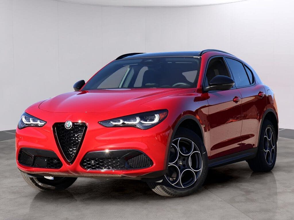 2025 Alfa Romeo Stelvio Intensa