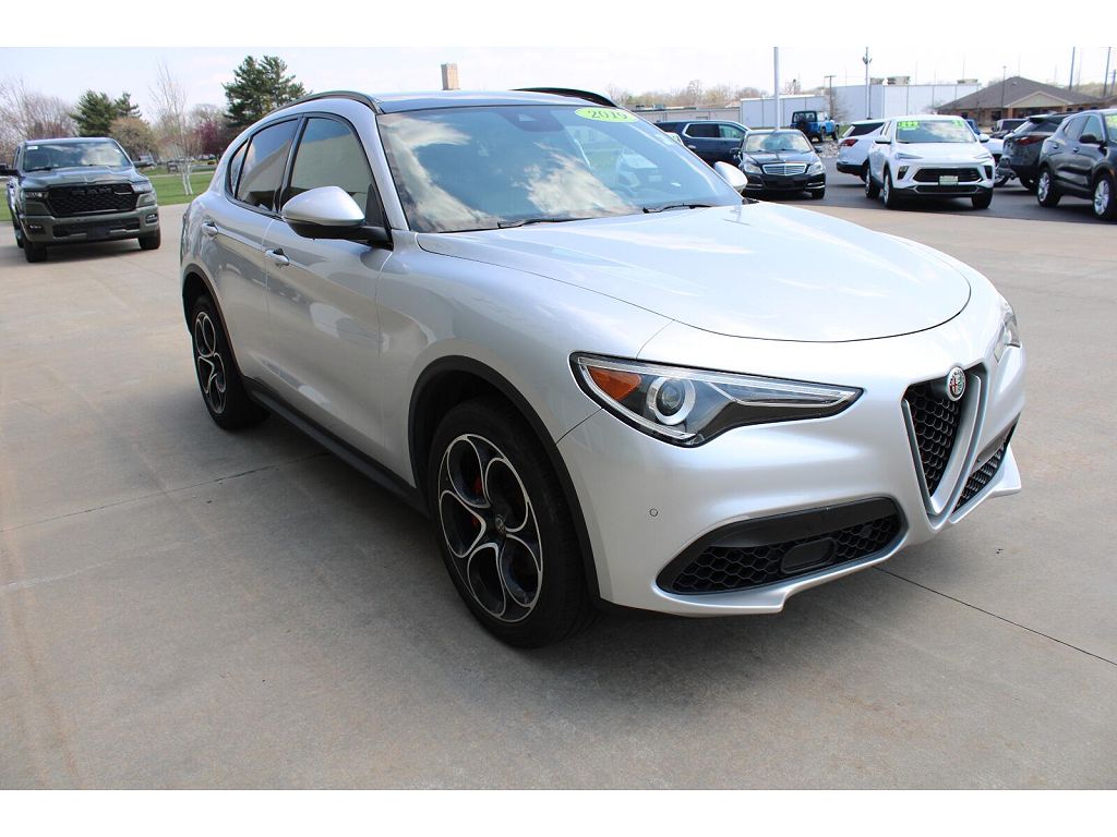 2019 Alfa Romeo Stelvio Ti Lusso