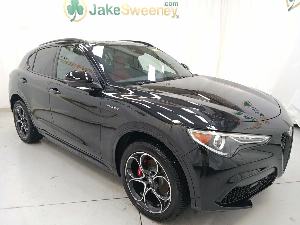 2022 Alfa Romeo Stelvio Veloce