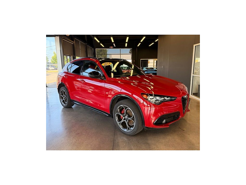 2024 Alfa Romeo Stelvio Veloce