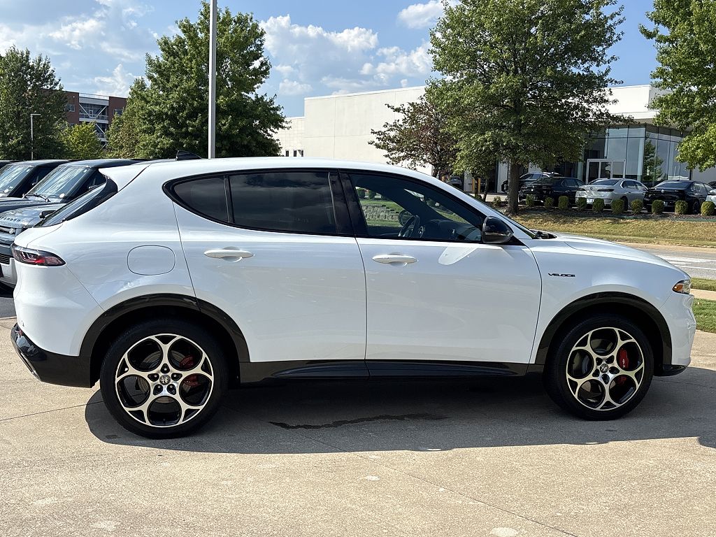 2024 Alfa Romeo Stelvio Veloce