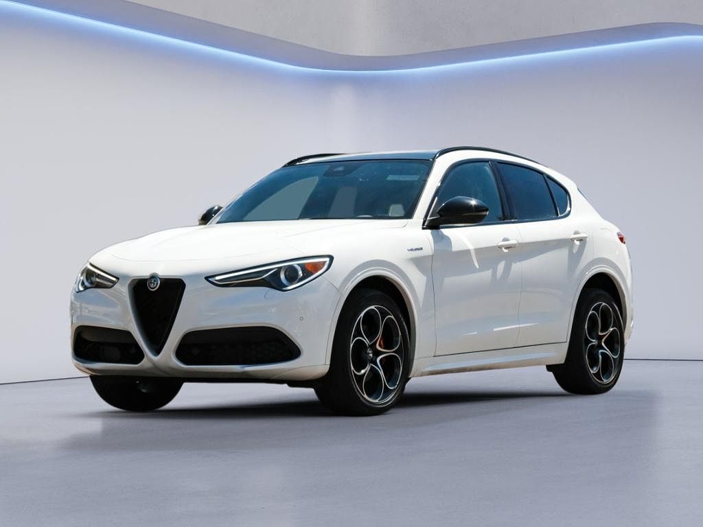 2023 Alfa Romeo Stelvio Veloce