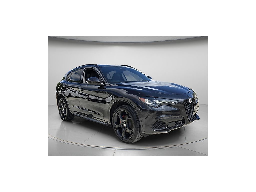 2024 Alfa Romeo Stelvio Ti