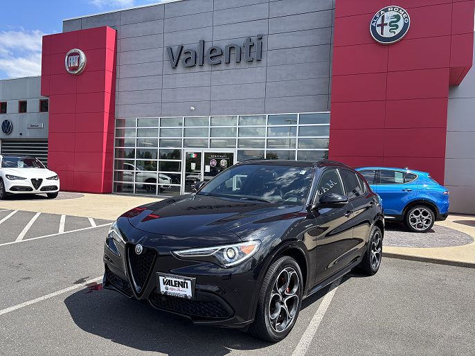 2023 Alfa Romeo Stelvio Veloce