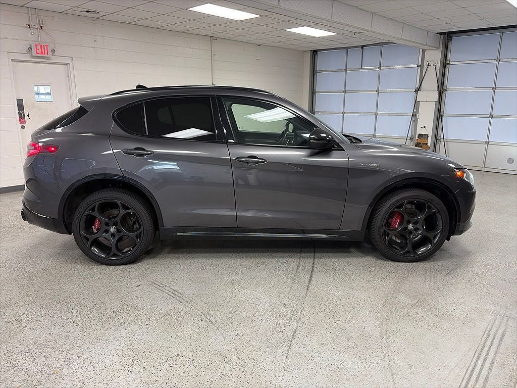 2024 Alfa Romeo Stelvio Veloce