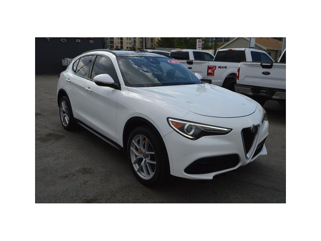 2019 Alfa Romeo Stelvio Ti Lusso