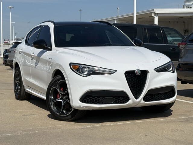 2022 Alfa Romeo Stelvio Veloce