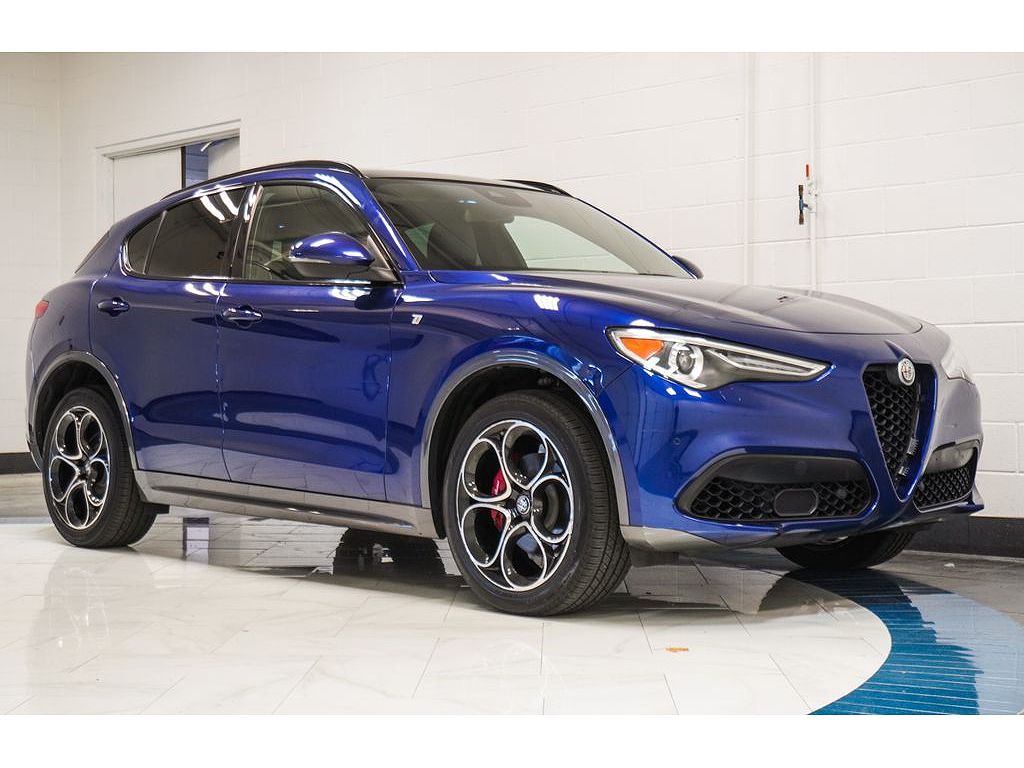 2023 Alfa Romeo Stelvio Ti