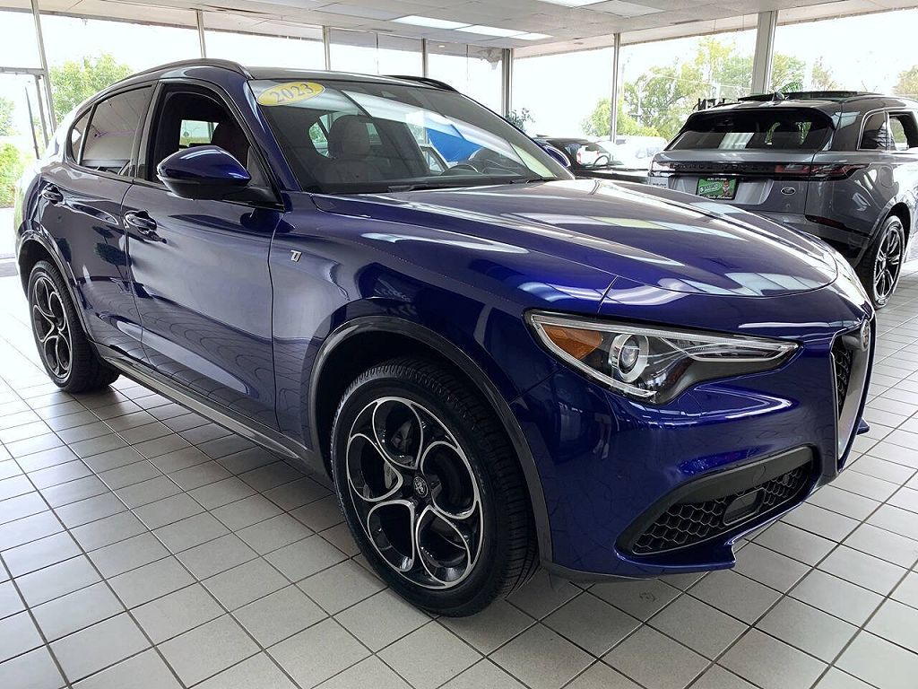 2023 Alfa Romeo Stelvio Ti