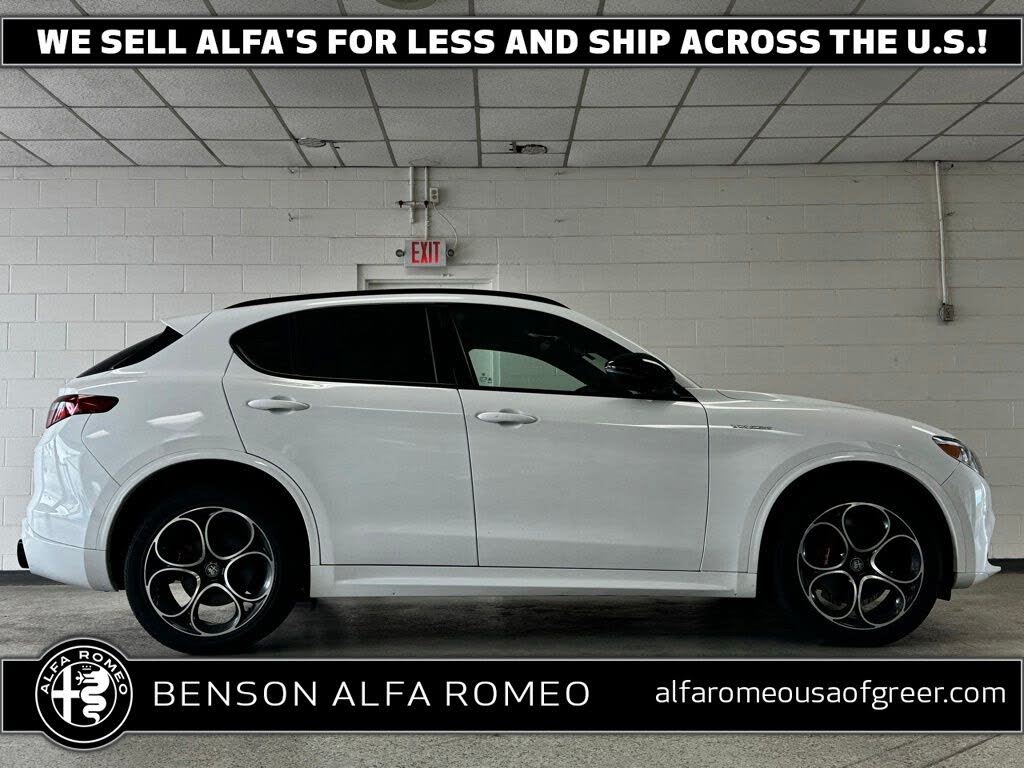 2023 Alfa Romeo Stelvio Estrema