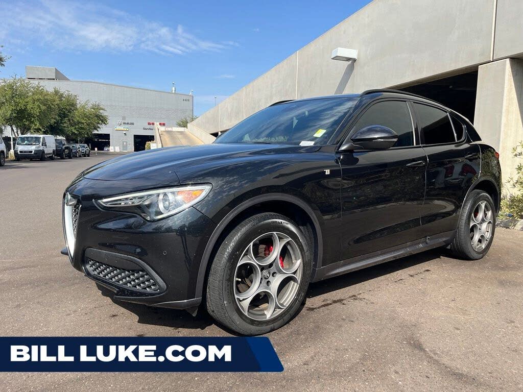 2022 Alfa Romeo Stelvio Veloce