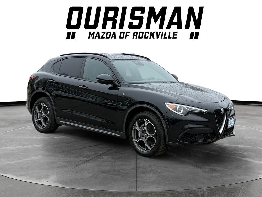 2022 Alfa Romeo Stelvio Veloce